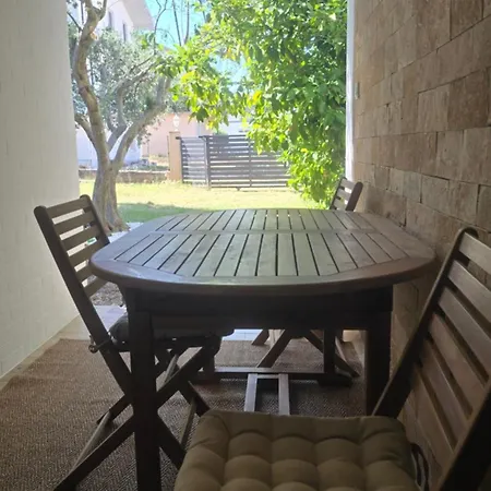 Vin&co Boutique House, Fenced Yard With Parking Space, Pet Friendly