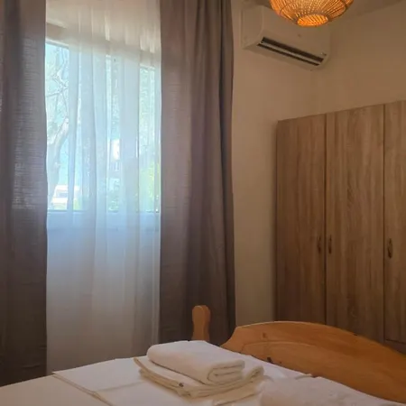 Vin&co Boutique House, Fenced Yard With Parking Space, Pet Friendly